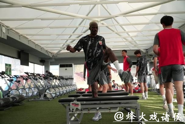 神奇主帅米卢自荐首席助教?海港外援选择坚持走 “咸菜泡饭” 路线 神奇主帅米卢自荐首席助教?海港外援选择坚持走 “咸菜泡饭” 路线